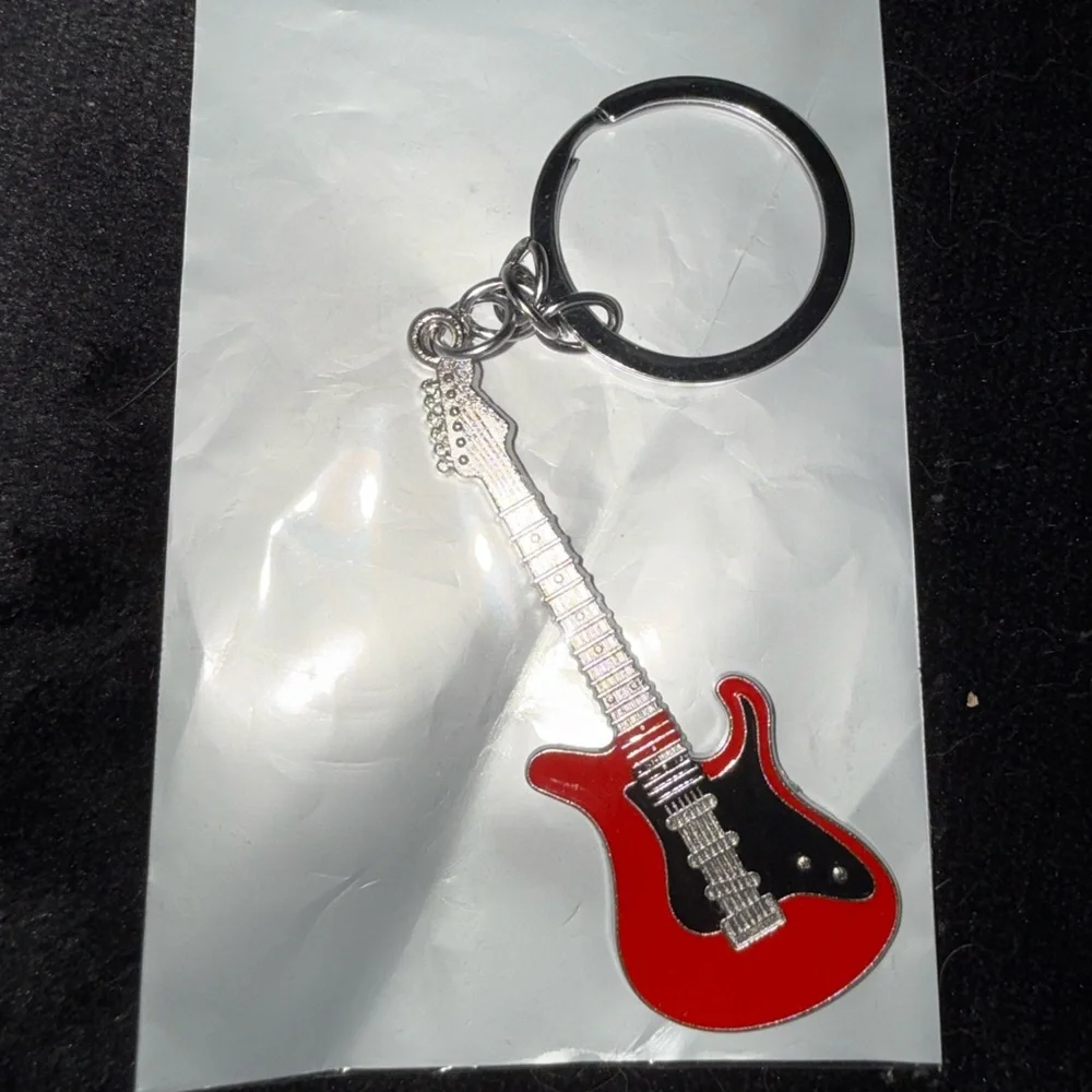 Taylor Swift Red and White Keychain Set